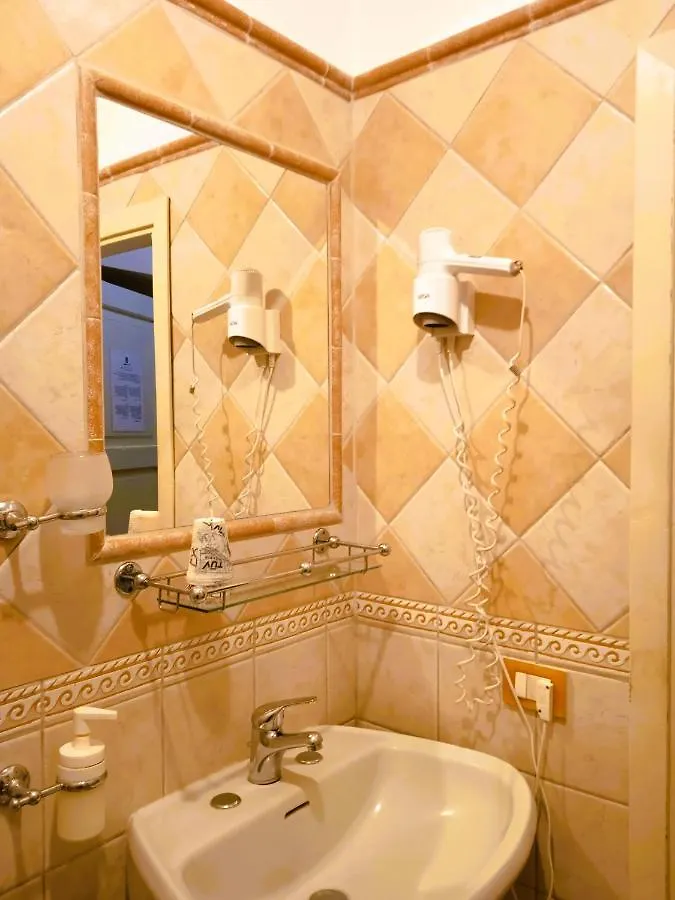 Hotel Ristorante Moderno SantʼAntìoco